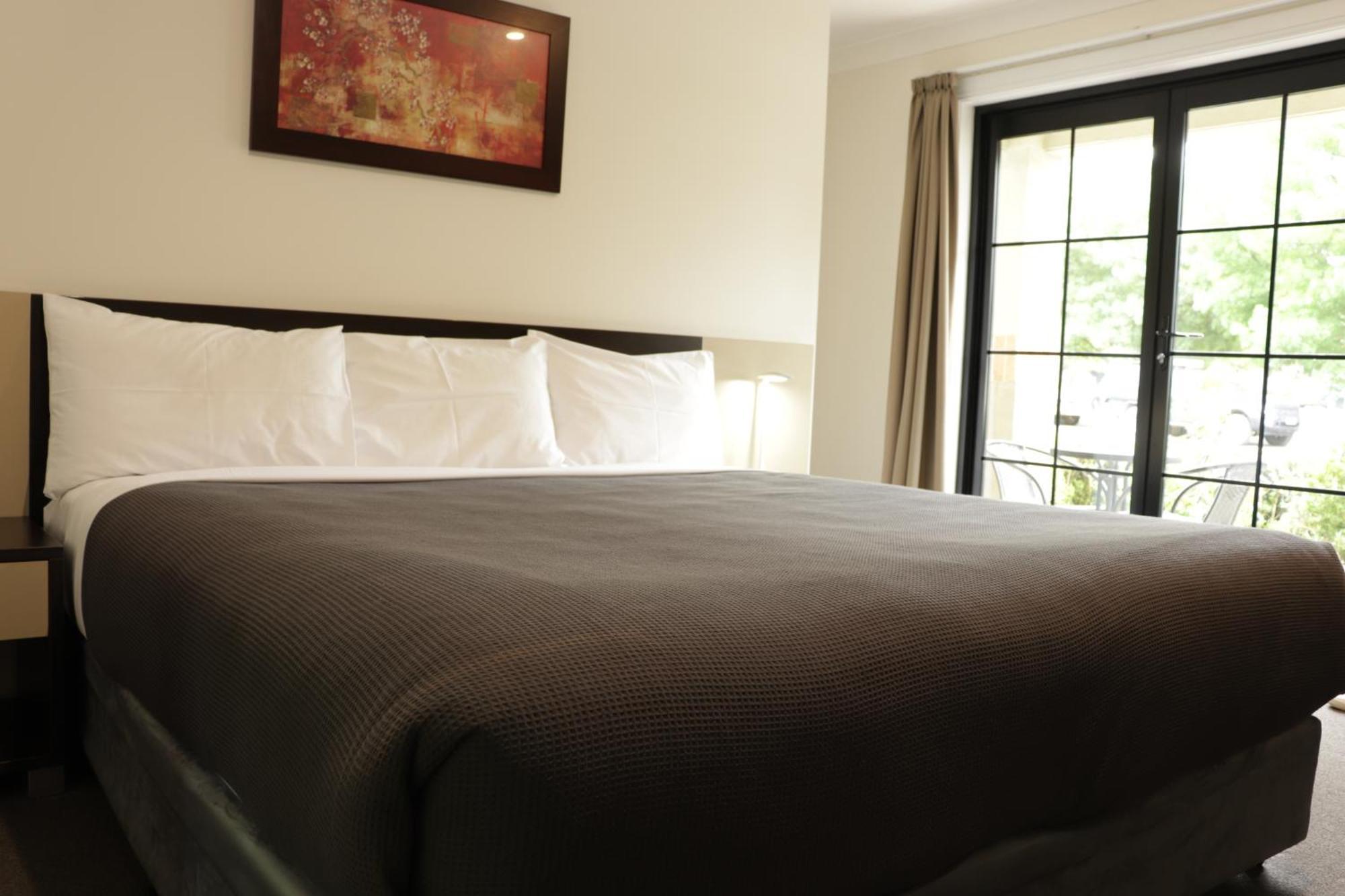 Cootamundra Heritage Motel & Apartments Εξωτερικό φωτογραφία